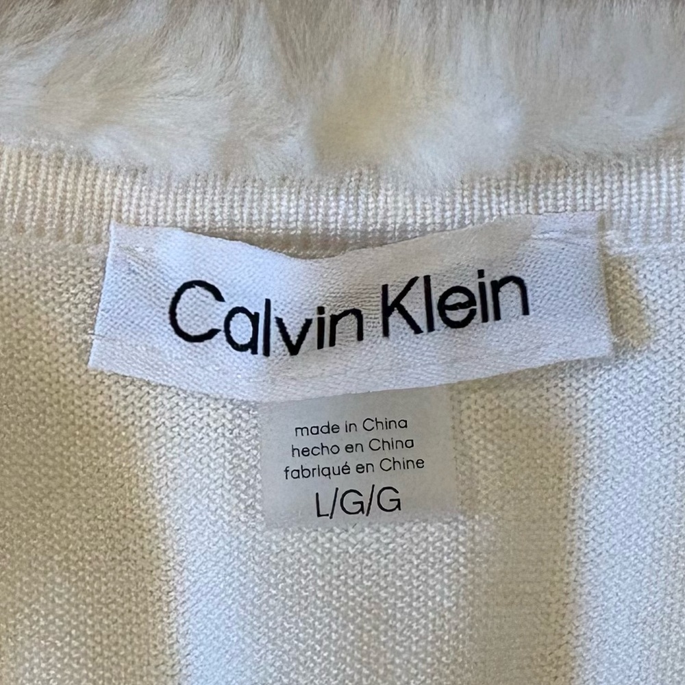 Calvin Klein Faux Fur White Coat - Picture 4 of 6